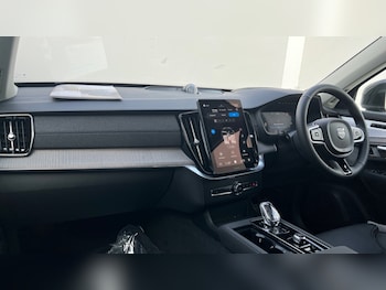 Used Volvo XC90 2025 for sale - 76112082: Photo 4