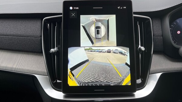 Used Volvo XC90 2025 for sale - 76112349: Photo 35