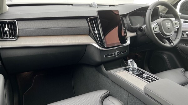 Used Volvo XC90 2025 for sale - 76112349: Photo 4