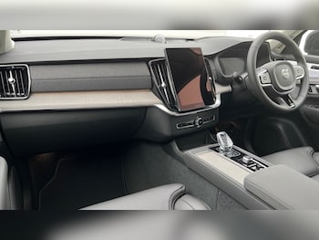 Used Volvo XC90 2025 for sale - 76112349: Photo 4
