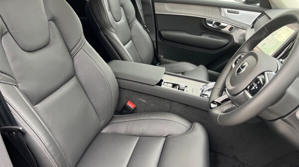 Used Volvo XC90 2025 for sale - 76112349: Photo 9