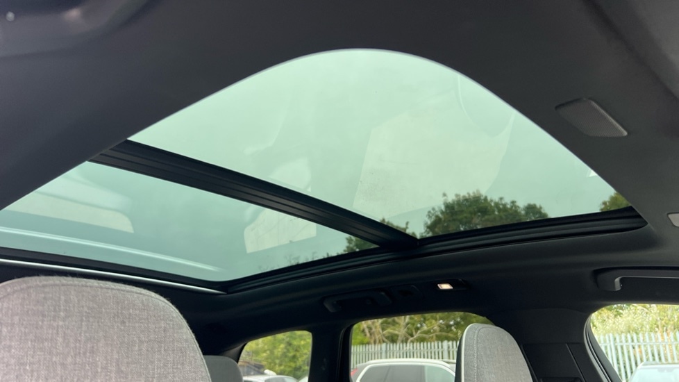 Used Volvo XC60 2023 for sale - 76589870: Photo 43