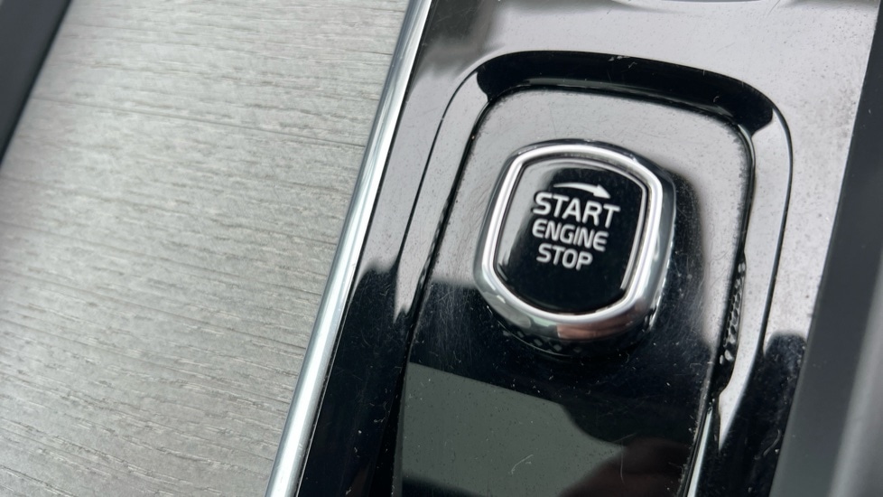 Used Volvo XC60 2023 for sale - 76983984: Photo 28