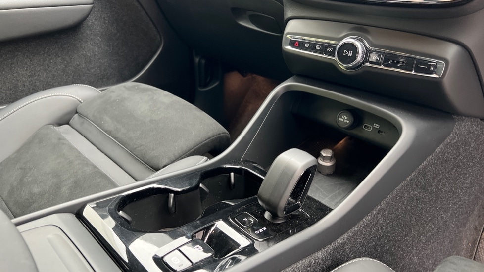 Used Volvo XC40 2025 for sale - 76873306: Photo 14