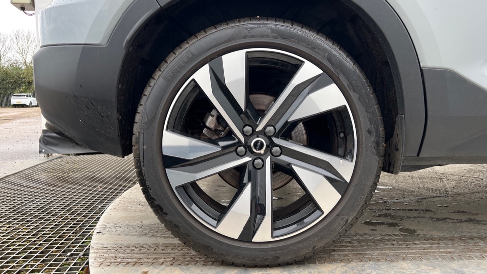 Used Volvo XC40 2025 for sale - 76873306: Photo 24