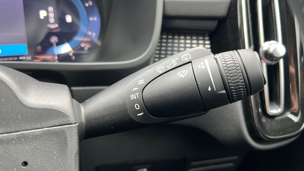 Used Volvo XC40 2025 for sale - 76873306: Photo 29