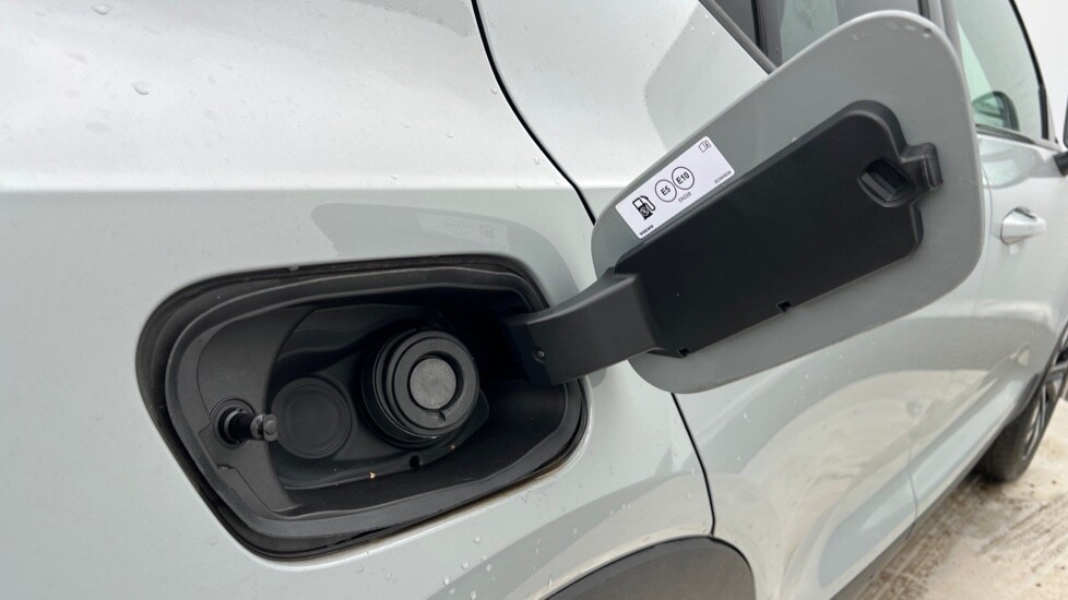 Used Volvo XC40 2025 for sale - 76873306: Photo 37