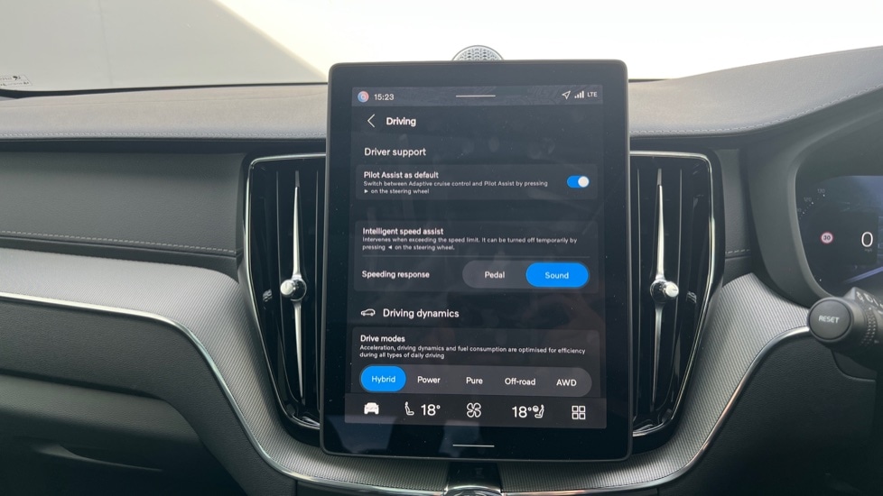 Used Volvo XC60 2025 for sale - 75902095: Photo 37