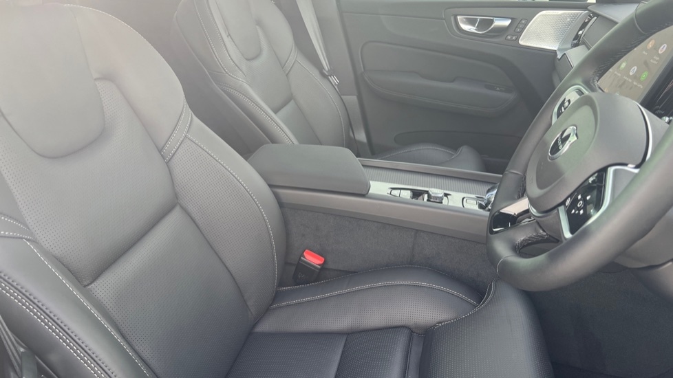 Used Volvo XC60 2025 for sale - 75902095: Photo 9