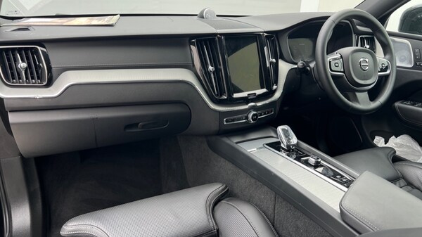 Used Volvo XC60 2024 for sale - 75547551: Photo 4