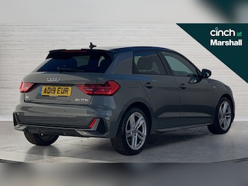 Used Audi A1 2019 for sale - 76104113: Photo