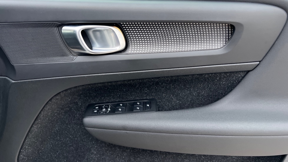 Used Volvo XC40 2020 for sale - 76872044: Photo 15