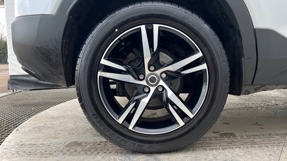 Used Volvo XC40 2020 for sale - 76872044: Photo 16