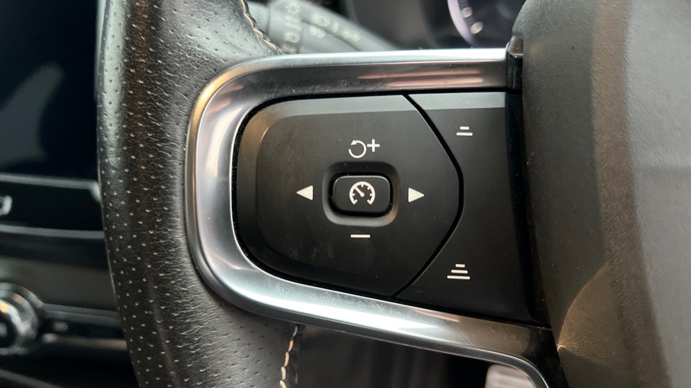 Used Volvo XC40 2020 for sale - 76872044: Photo 18