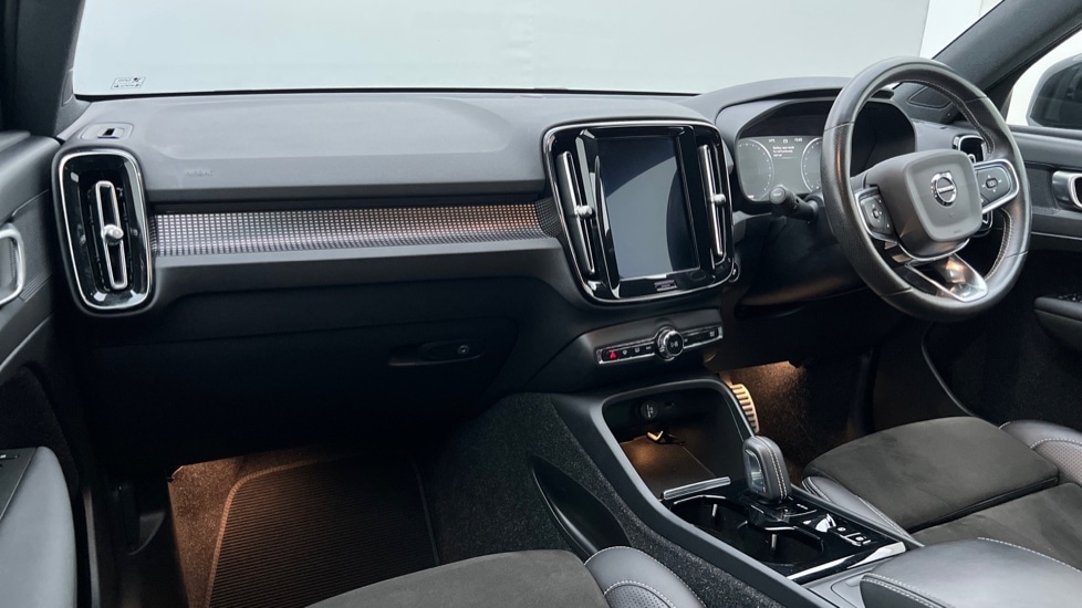 Used Volvo XC40 2020 for sale - 76872044: Photo 4