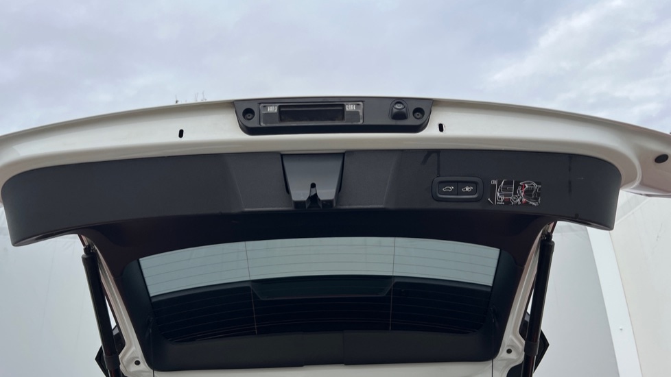 Used Volvo XC40 2020 for sale - 76872044: Photo 40