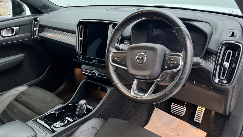 Used Volvo XC40 2020 for sale - 76872044: Photo 5