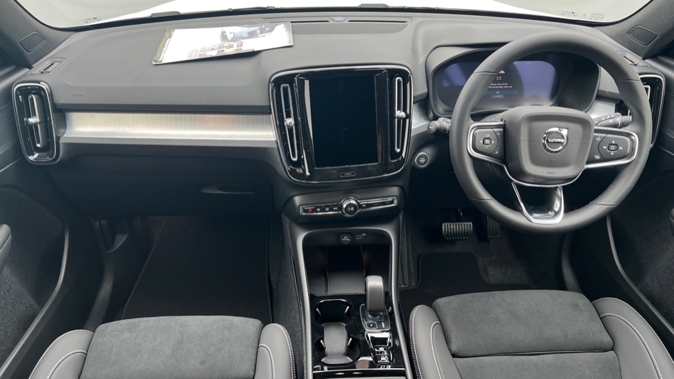 Used Volvo XC40 2025 for sale - 76871340: Photo 21