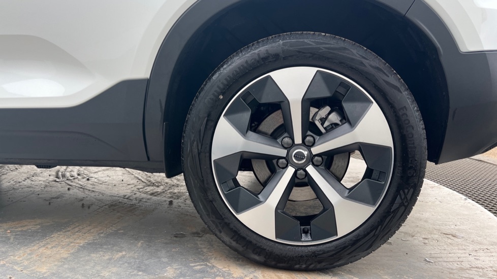 Used Volvo XC40 2025 for sale - 76871340: Photo 25