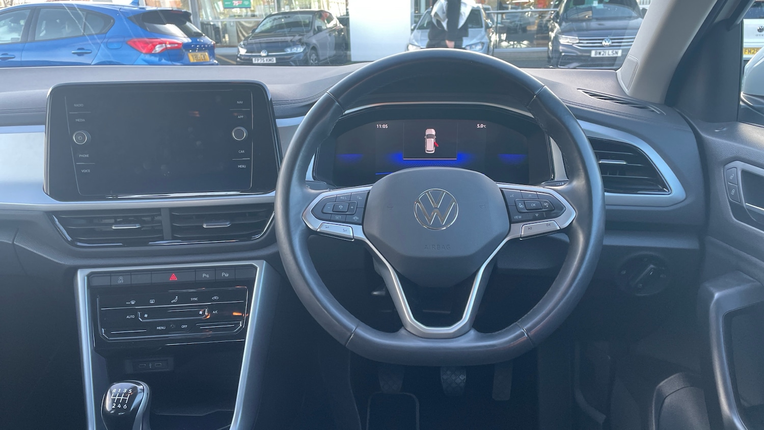 Used Volkswagen T-Roc 2022 for sale - 76650993: Photo 10