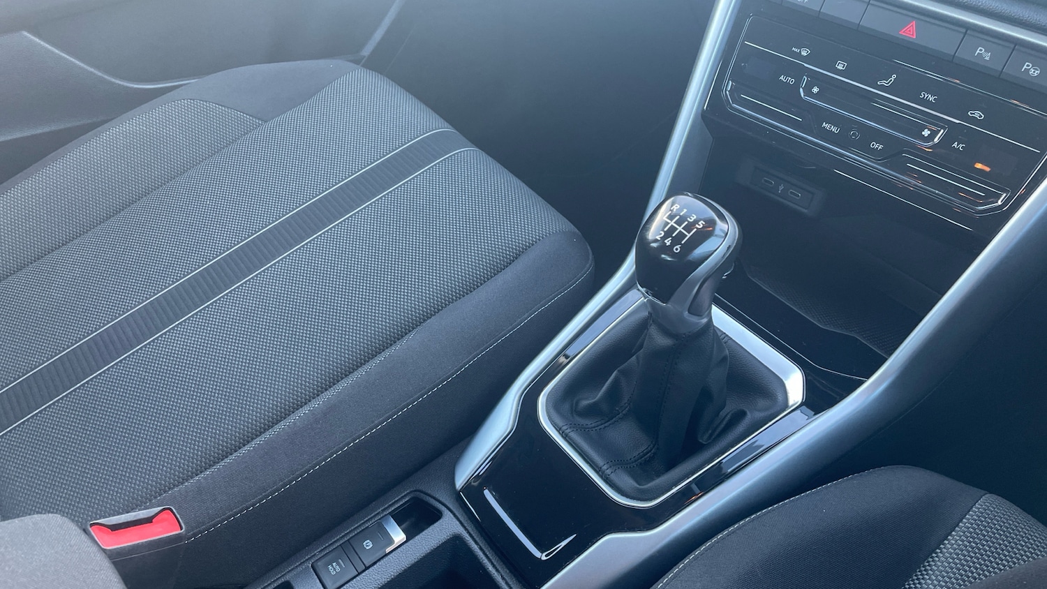 Used Volkswagen T-Roc 2022 for sale - 76650993: Photo 14