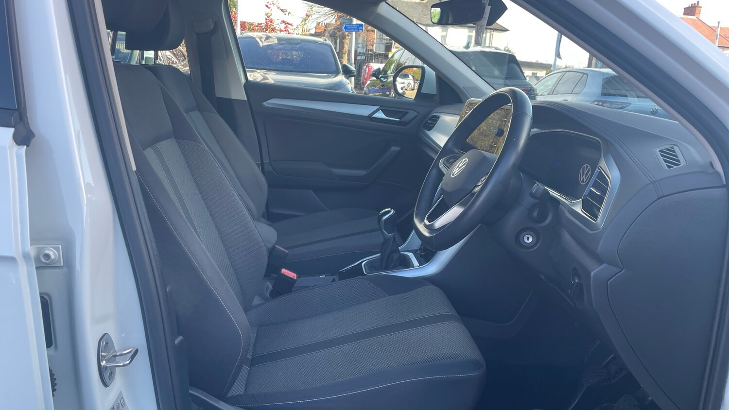 Used Volkswagen T-Roc 2022 for sale - 76650993: Photo 15