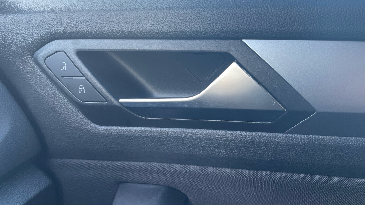 Used Volkswagen T-Roc 2022 for sale - 76650993: Photo 31