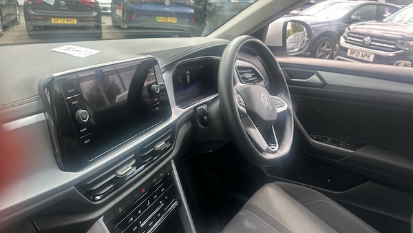 Used Volkswagen T-Roc 2022 for sale - 75690226: Photo 21