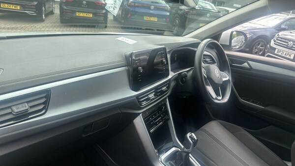 Used Volkswagen T-Roc 2022 for sale - 75690226: Photo 2