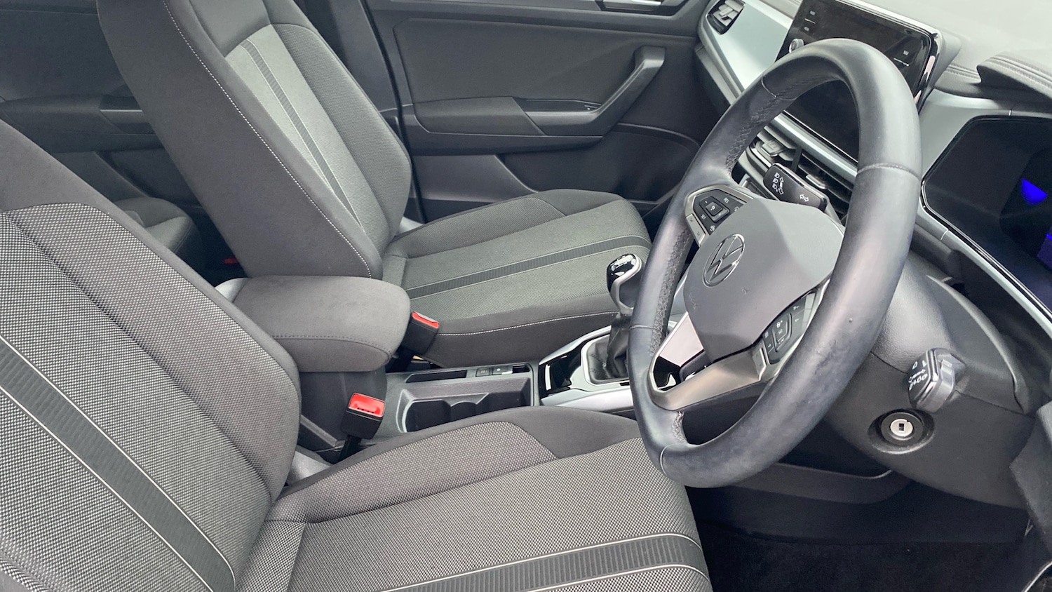 Used Volkswagen T-Roc 2023 for sale - 77461559: Photo 15