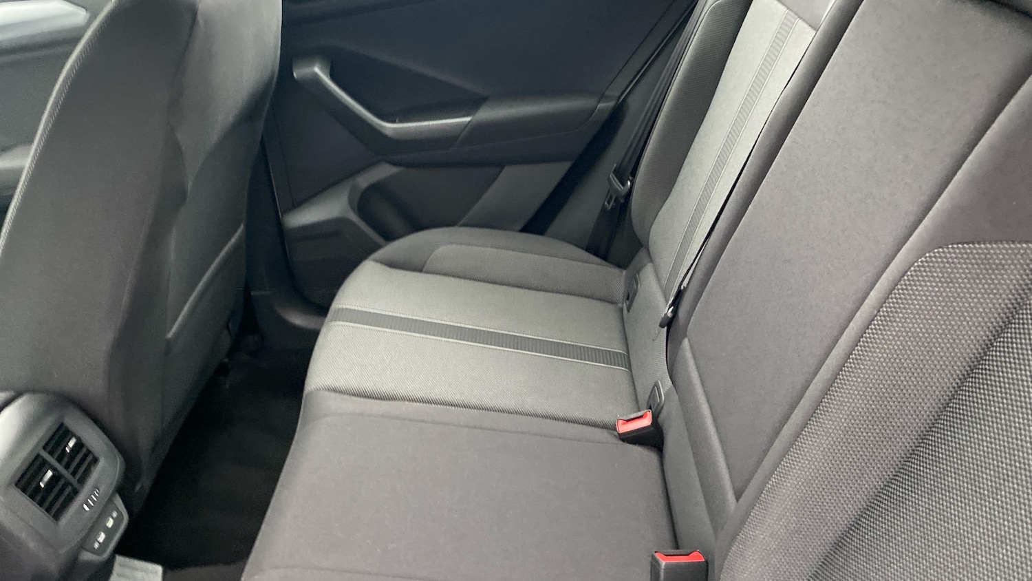 Used Volkswagen T-Roc 2023 for sale - 77461559: Photo 16