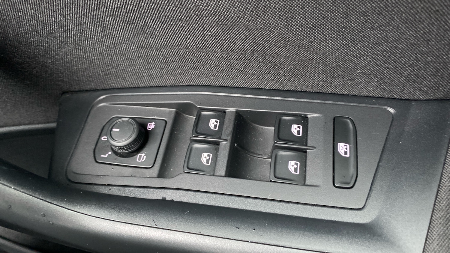 Used Volkswagen T-Roc 2023 for sale - 77461559: Photo 19