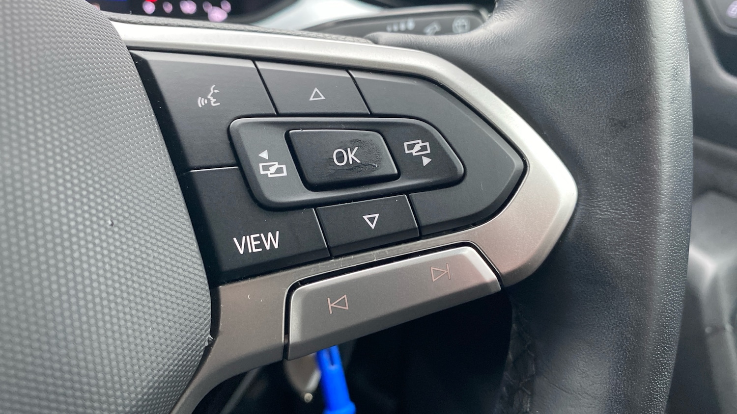 Used Volkswagen T-Roc 2023 for sale - 77461559: Photo 25