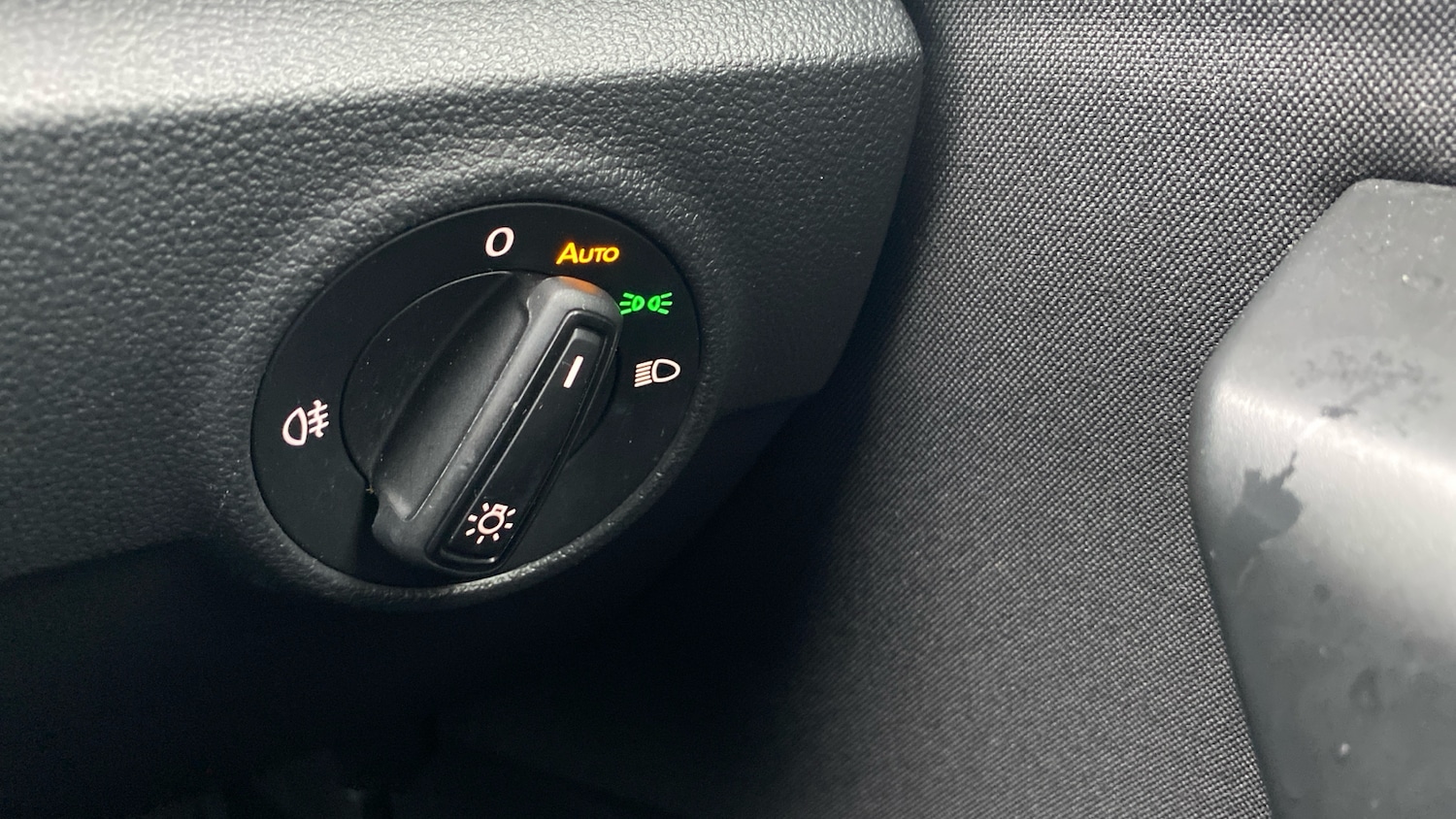 Used Volkswagen T-Roc 2023 for sale - 77461559: Photo 26