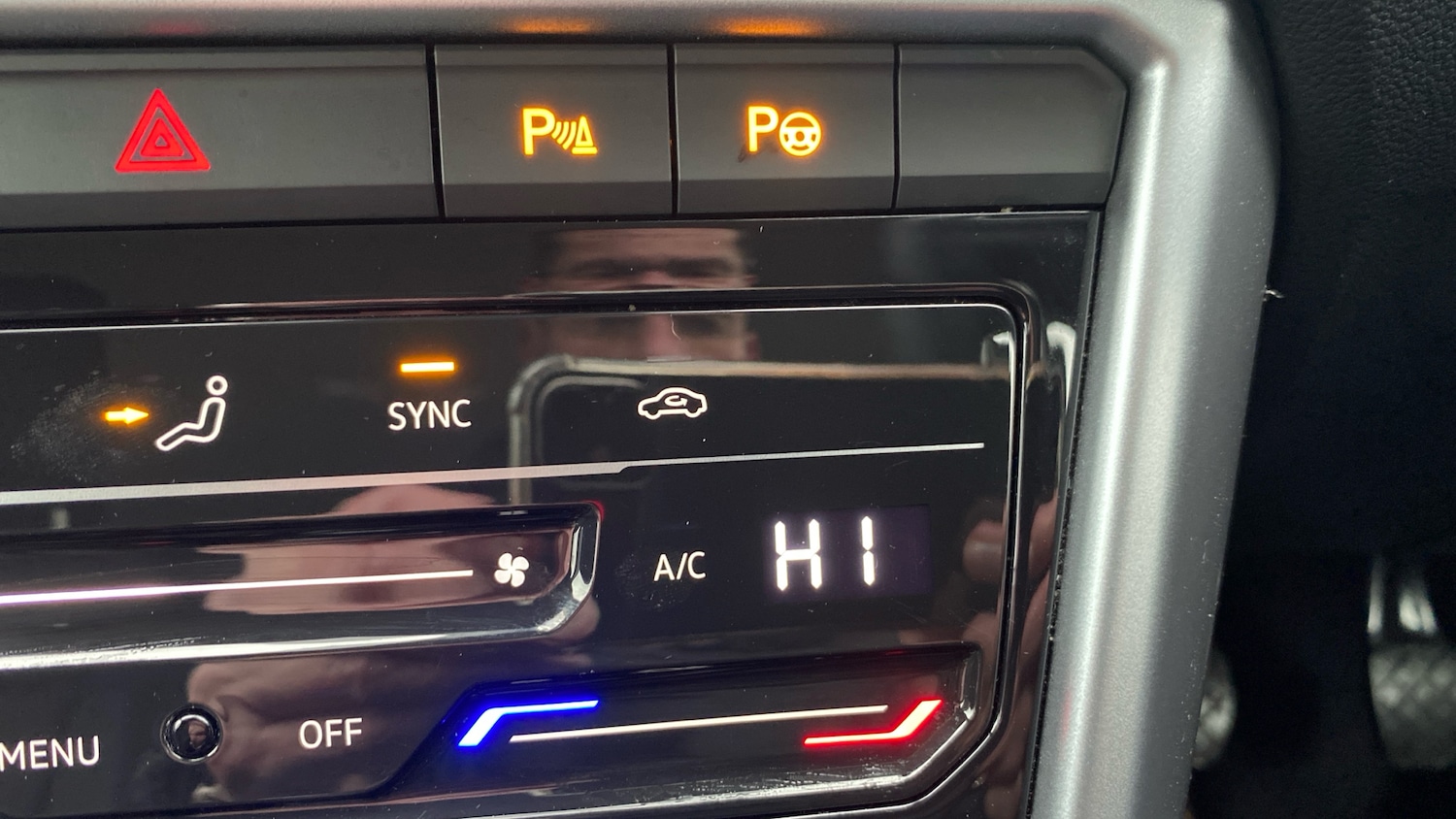 Used Volkswagen T-Roc 2023 for sale - 77461559: Photo 29