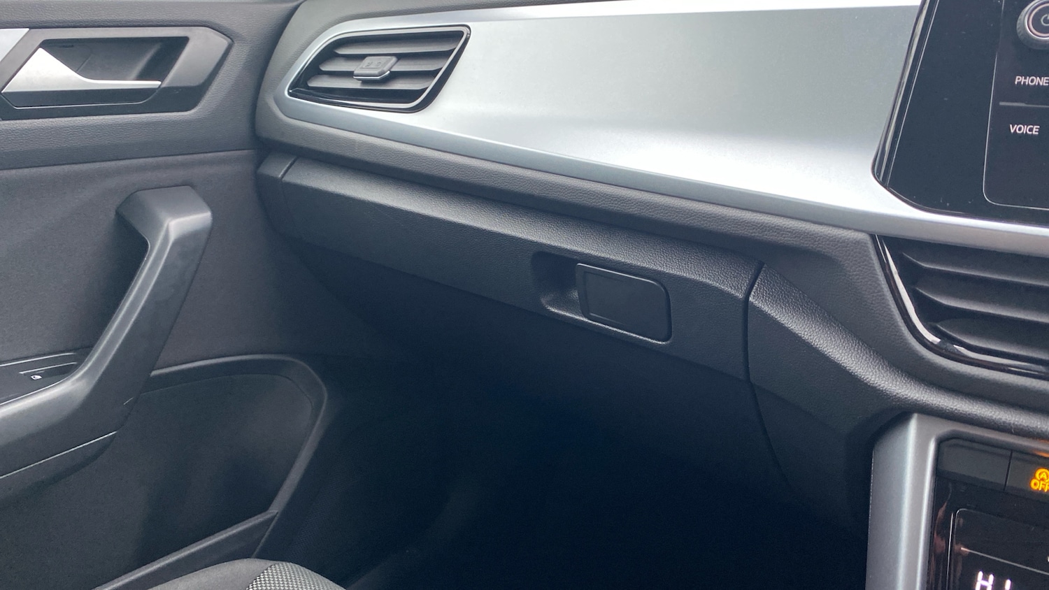 Used Volkswagen T-Roc 2023 for sale - 77461559: Photo 43