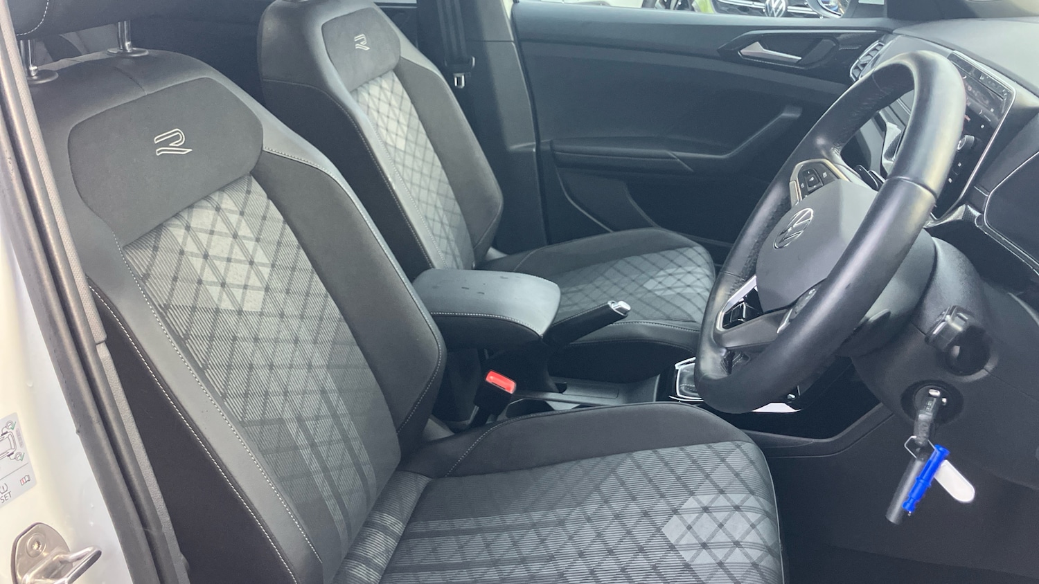 Used Volkswagen T-Cross 2024 for sale - 77247240: Photo 15