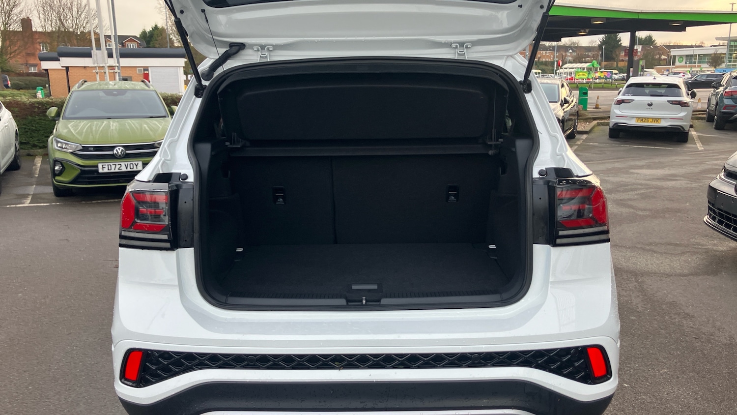 Used Volkswagen T-Cross 2024 for sale - 77247240: Photo 20