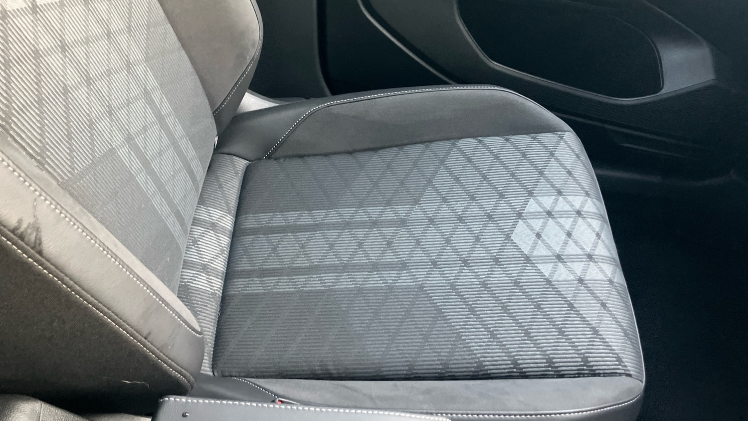 Used Volkswagen T-Cross 2024 for sale - 77247240: Photo 22