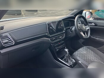 Used Volkswagen T-Cross 2024 for sale - 77247240: Photo