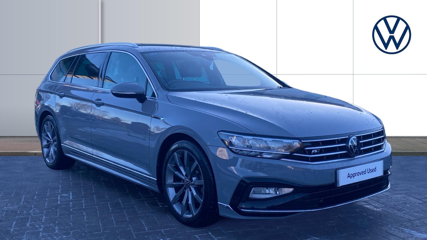 Used Volkswagen Passat 2023 for sale - 77107472: Photo 1