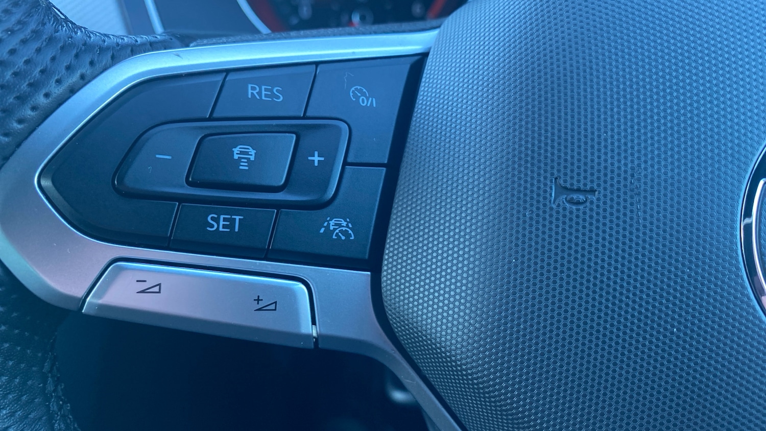 Used Volkswagen Passat 2023 for sale - 77107472: Photo 17