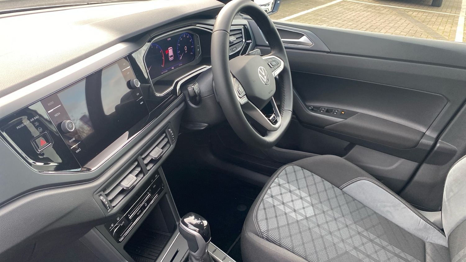 Used Volkswagen Polo 2025 for sale - 76504812: Photo 2