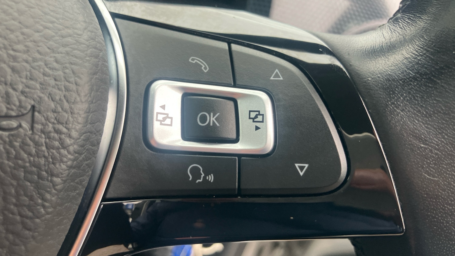 Used Volkswagen up! 2022 for sale - 76892861: Photo 18