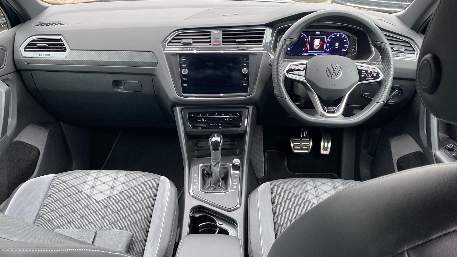 Used Volkswagen Tiguan 2023 for sale - 77569354: Photo 9