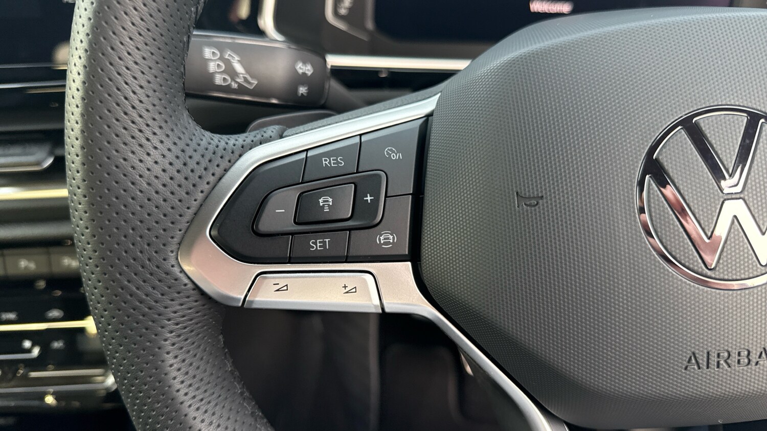 Used Volkswagen T-Roc 2025 for sale - 77883802: Photo 17