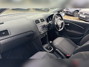 Used Volkswagen Polo 2017 for sale - 77746543: Photo