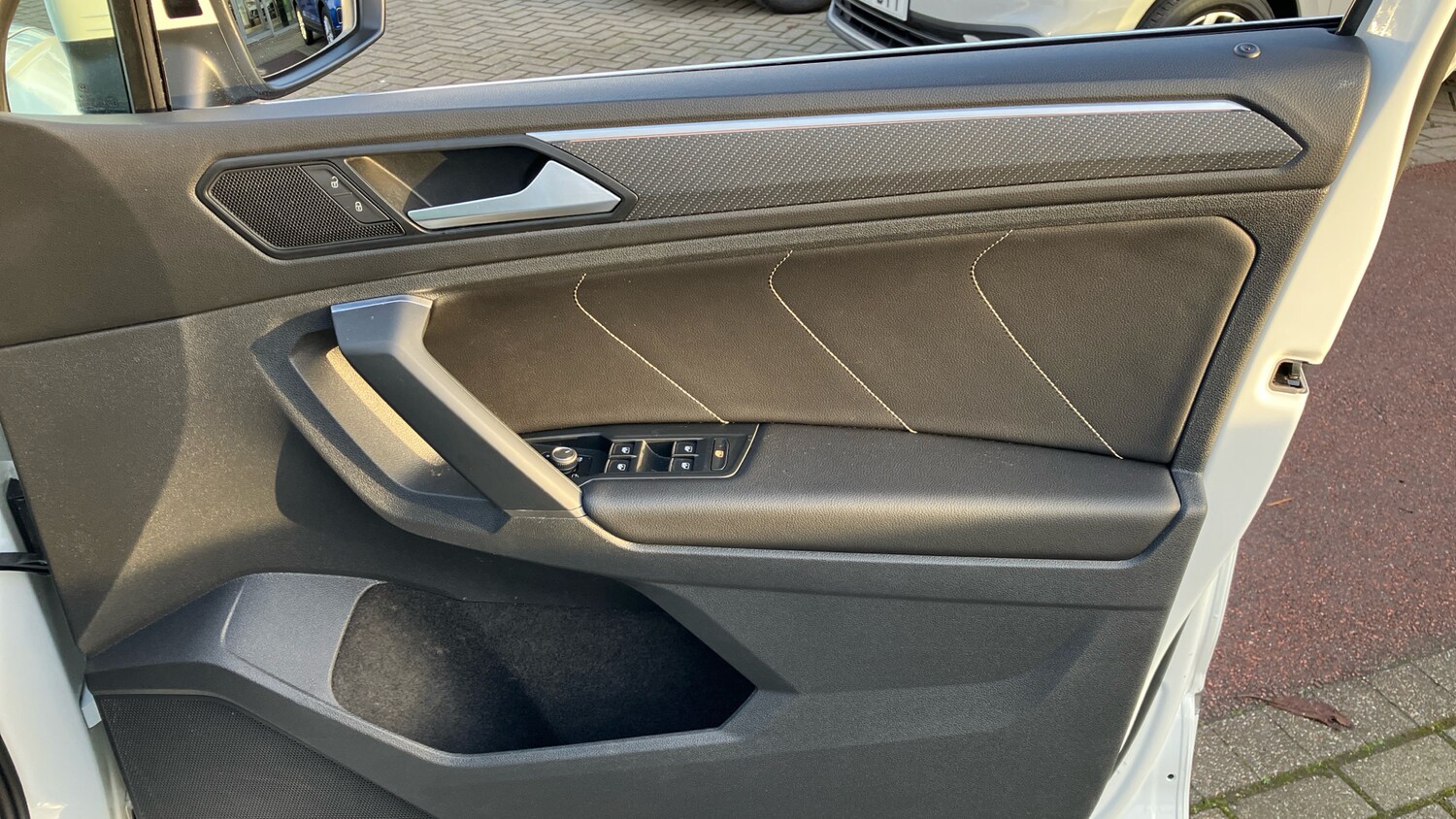 Used Volkswagen Tiguan 2023 for sale - 77883801: Photo 19