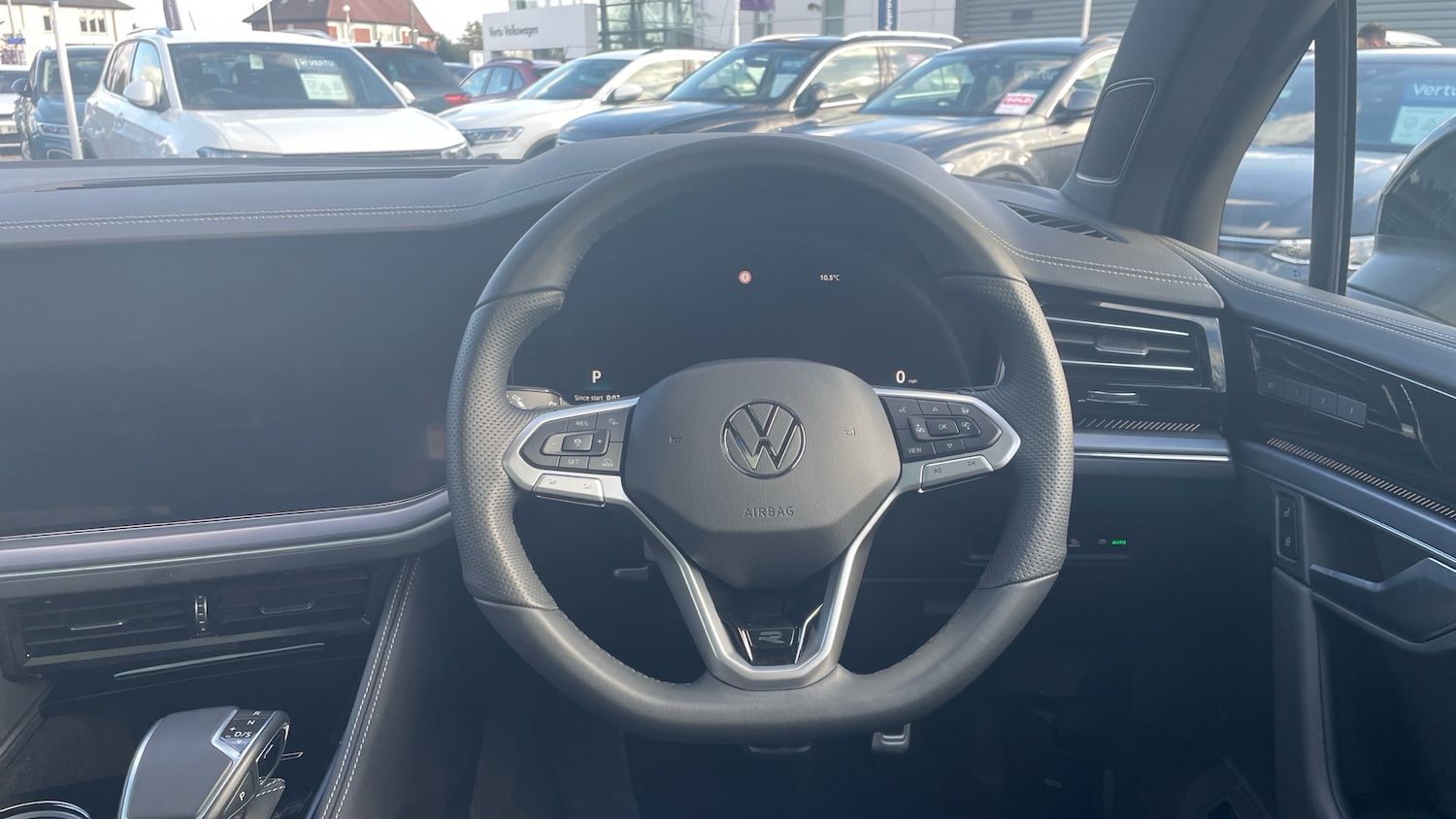 Used Volkswagen Touareg 2025 for sale - 77298215: Photo 10