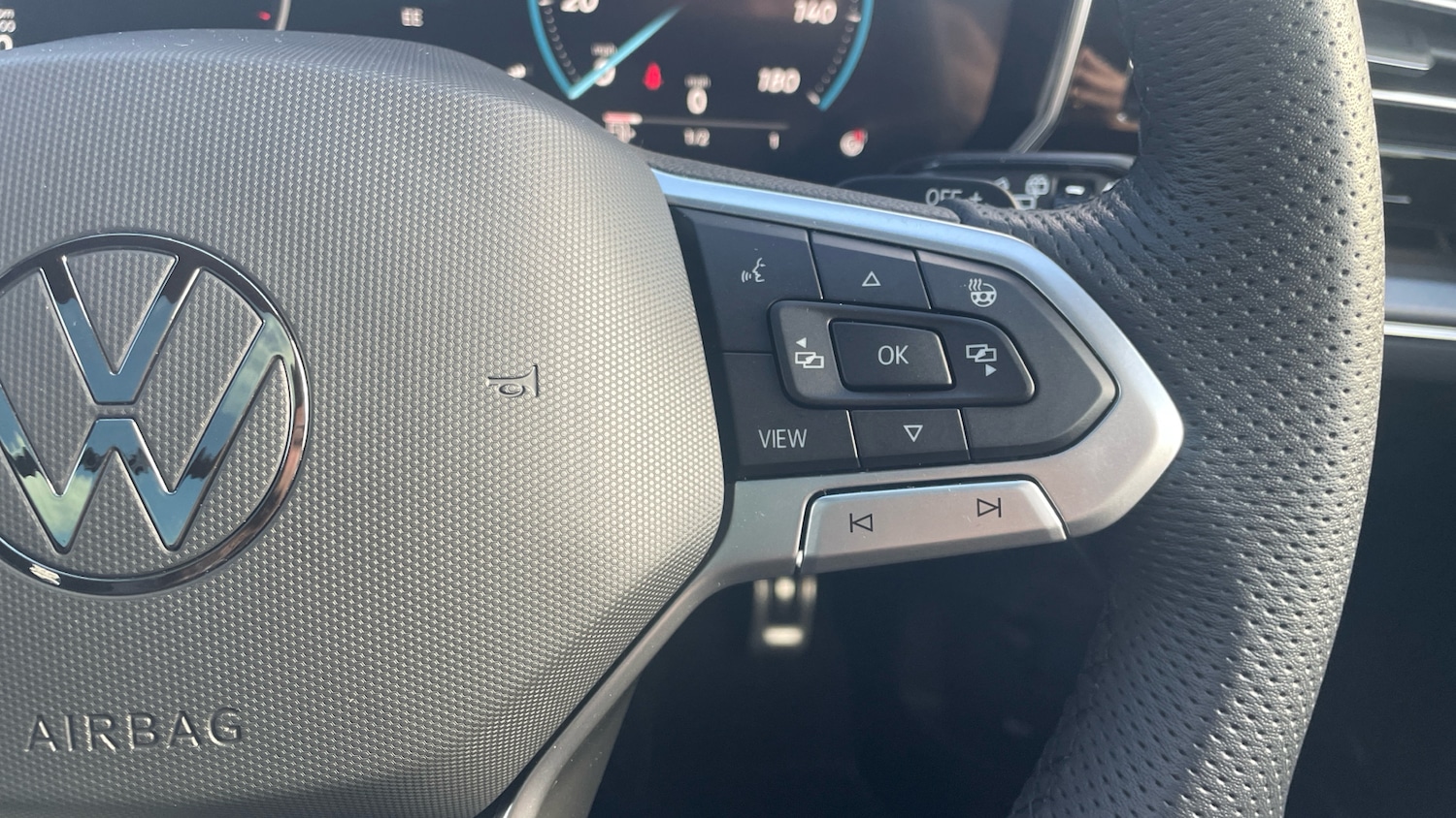 Used Volkswagen Touareg 2025 for sale - 77298215: Photo 18